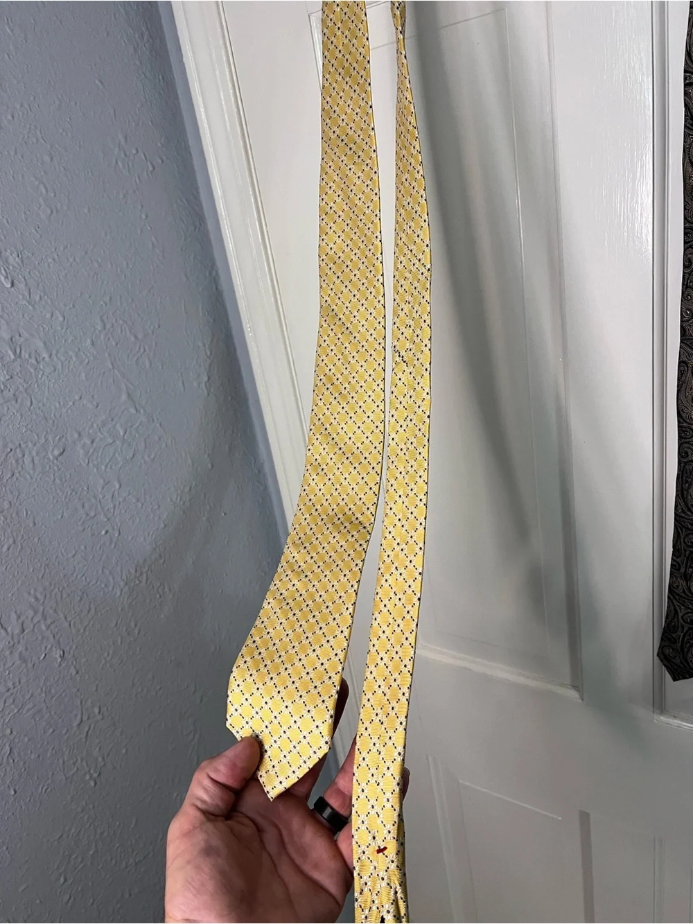 Chaps Yellow Geometric Silk Neck Tie
